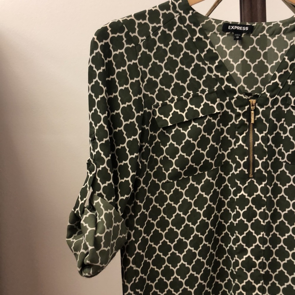 Express Green With White Pattern Long Sleeve Blou… - image 5